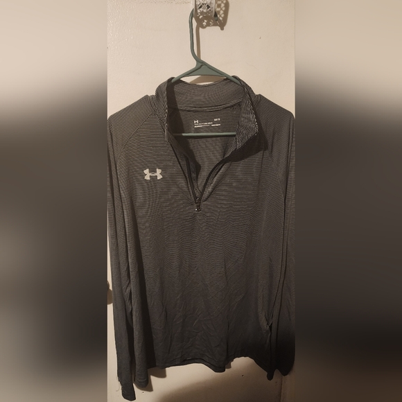 Under Armour Black and White Striped Pullover - Picture 5 of 5